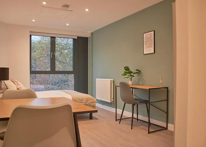 7 Redcross Street Apartment