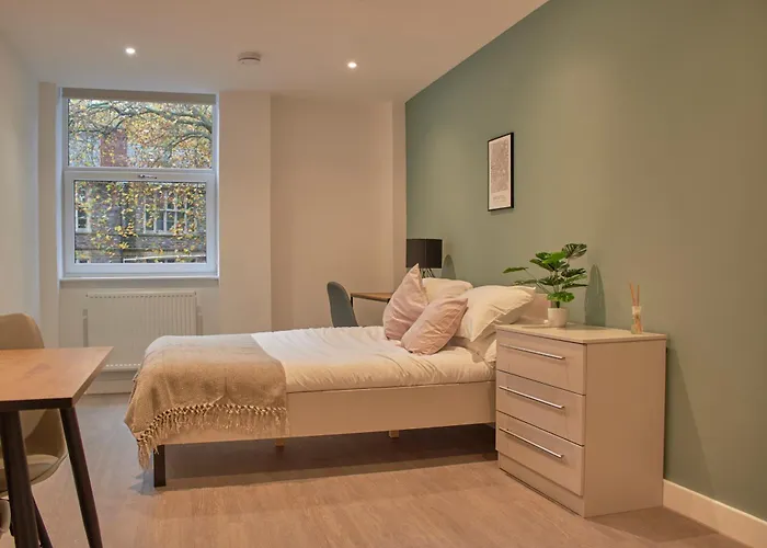 Apartment 7 Redcross Street